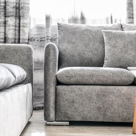 Miku Apartment-Modernly Designed Downtown Tiran Dış mekan fotoğraf