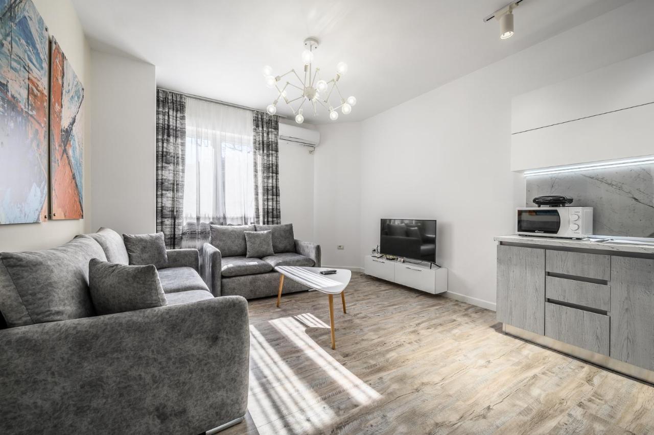 Miku Apartment-Modernly Designed Downtown Tiran Dış mekan fotoğraf