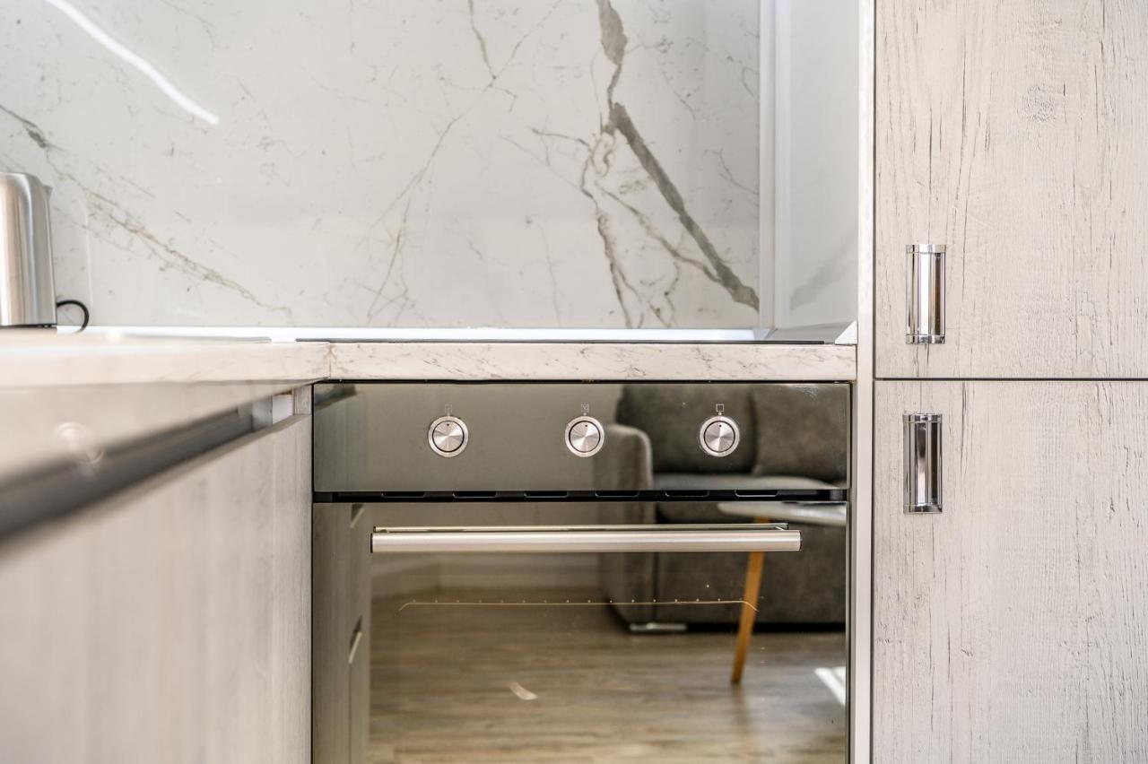 Miku Apartment-Modernly Designed Downtown Tiran Dış mekan fotoğraf