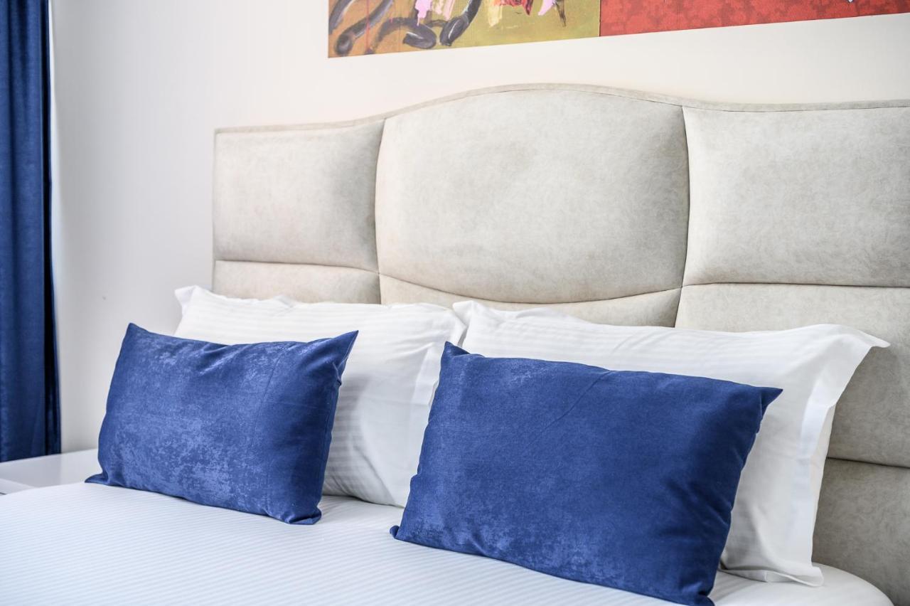 Miku Apartment-Modernly Designed Downtown Tiran Dış mekan fotoğraf